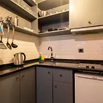 Cube Aparthotel