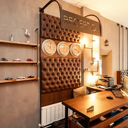 Cube Aparthotel 4*