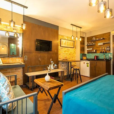 Cube Aparthotel 4*
